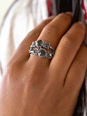 Paparazzi Ring (R246)